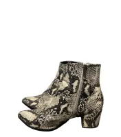 Zapatos, Sandalias y Botas