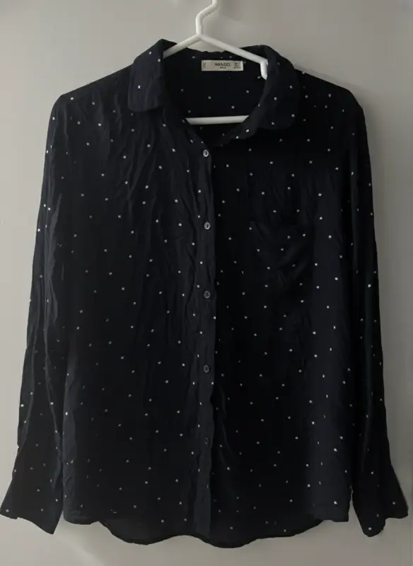 Blusa manga larga estampado estrellas marca MANGO talla S - Comprar en Lima Perú | Fancy Shops