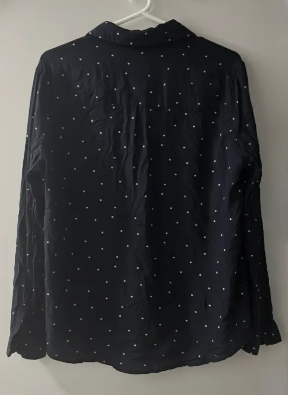 Blusa manga larga estampado estrellas marca MANGO talla S - Imagen 2