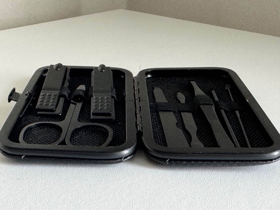 Kit cuidado de uñas con estuche de viaje - Imagen 4