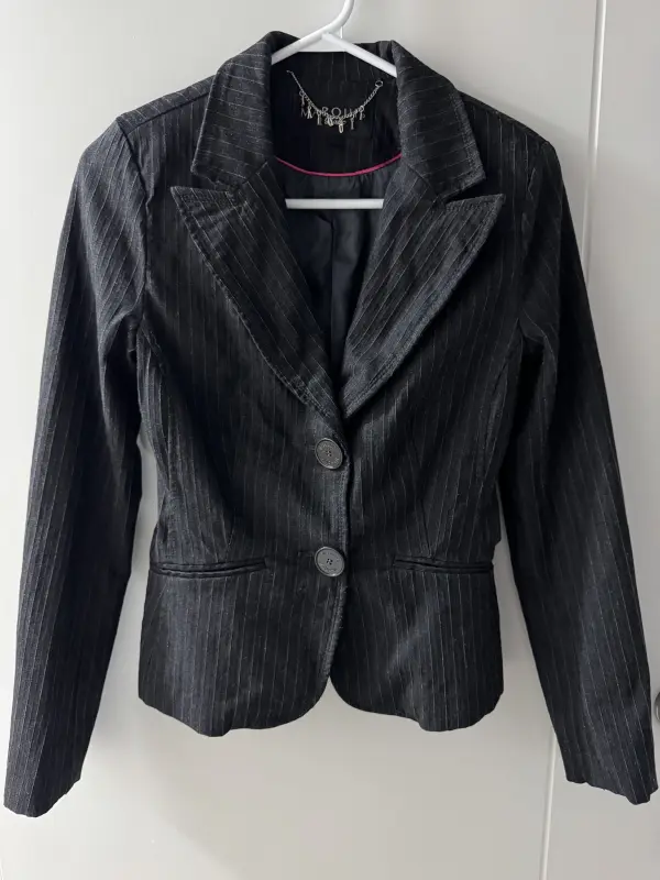 Blazer gris oscuro de rayas blancas talla S Marquis - Blazers y Chalecos Sastre | Comprar Online Lima