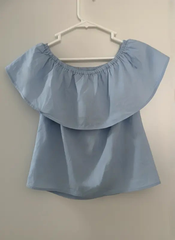 Blusa elegante top lino descubierto celeste forever 21 talla S - Imagen 2
