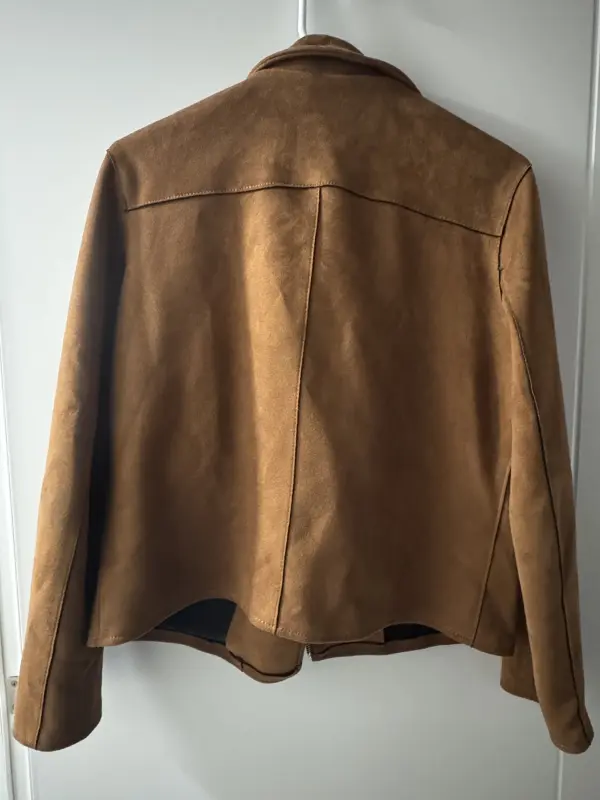 Casaca camel marca University Club talla S - Imagen 2