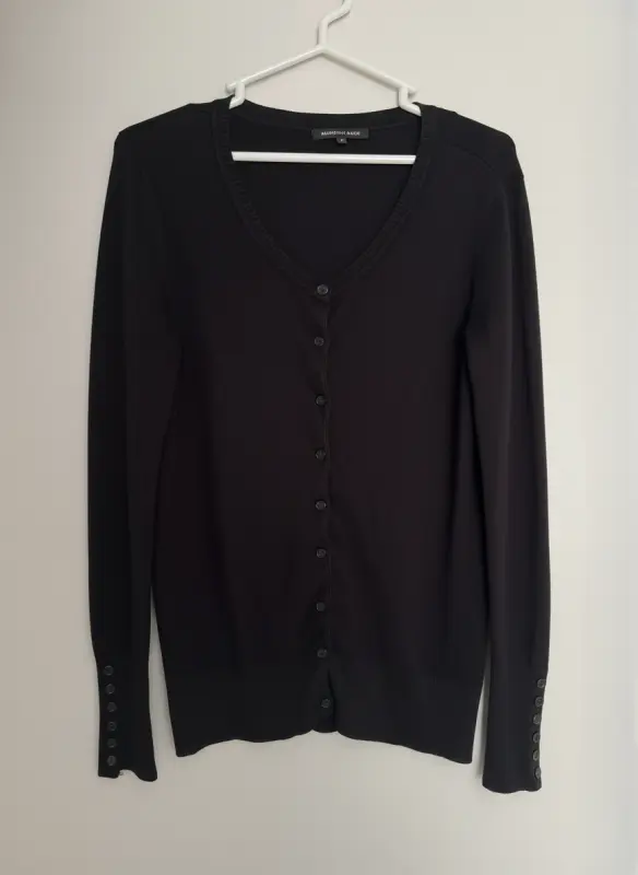 Chompa negra marca BASEMENT talla M - Chompas, Chalecos y Suéteres | Comprar Online Lima