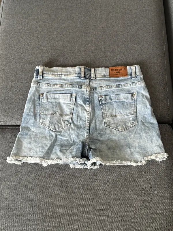 Short de Jean marca AEROPOSTALE talla 30 - Imagen 2