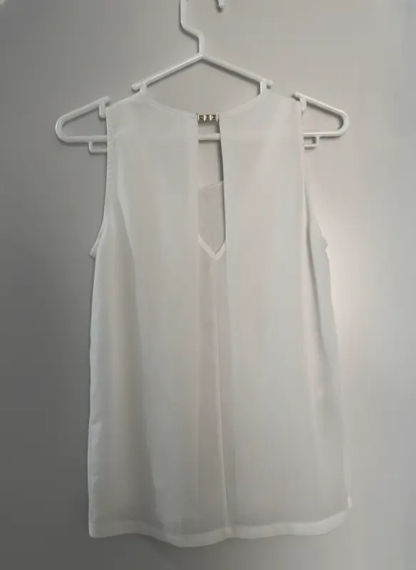 Blusa blanca marca MANGO talla XS - Imagen 2