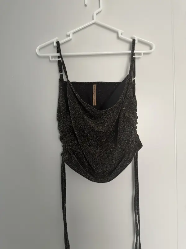 Blusa top marrón brilloso marca MOSSIMO talla S - Blusas | Comprar Online Lima