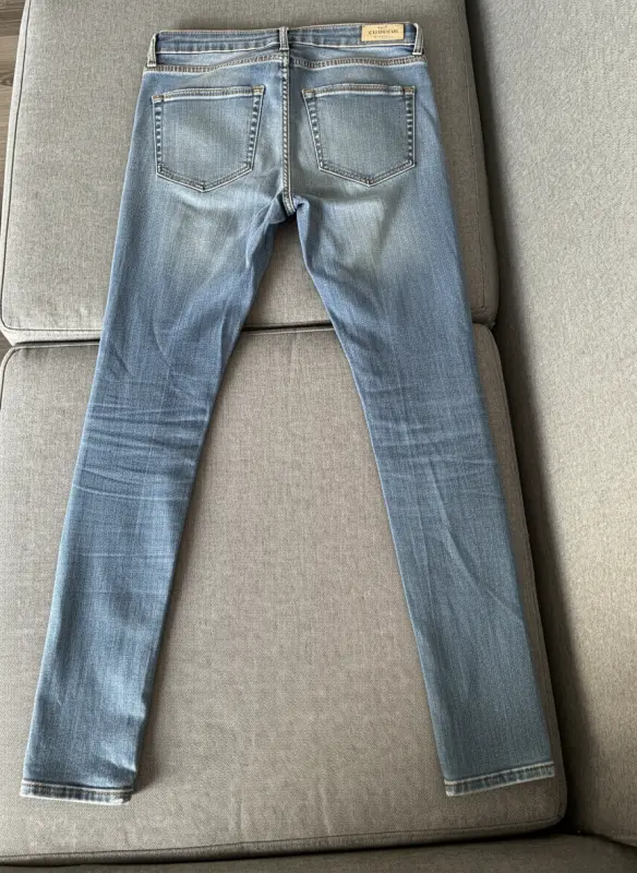 Pantalón de Jean marca MANGO talla 28 - Imagen 2