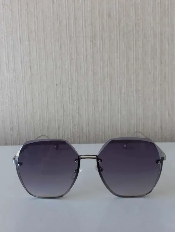 Lentes de sol unisex con proteccion UV400 modelo circular - Joyas y Lentes | Comprar Online Lima