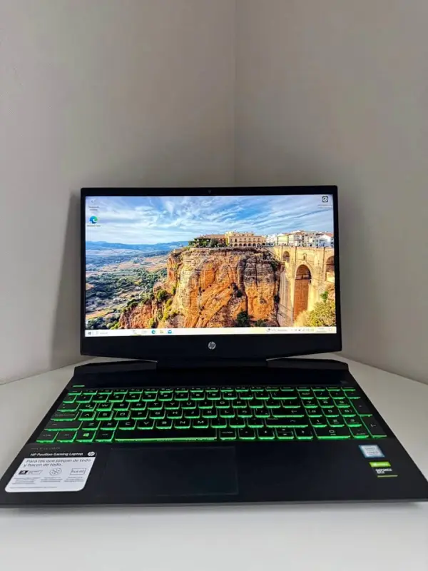 Laptop Gamer HP Pavilion 15.6" 960 GB SSD NVIDIA® GEFORCE® GTX 1050 con 1 año de uso - Laptops y Audífonos | Comprar Online Lima