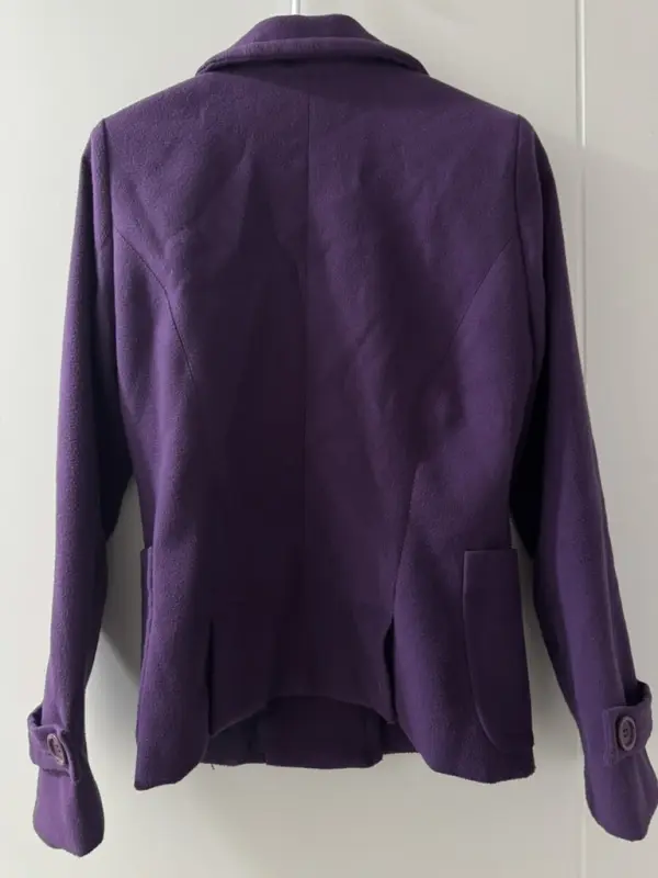 Abrigo morado talla M - Imagen 2