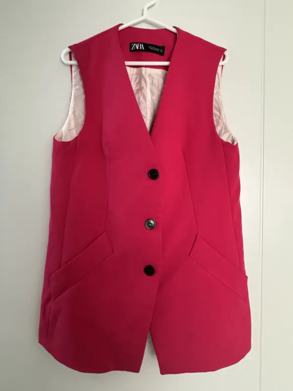 Chaleco de vestir magenta marca ZARA talla S - Blazers y Chalecos Sastre | Comprar Online Lima