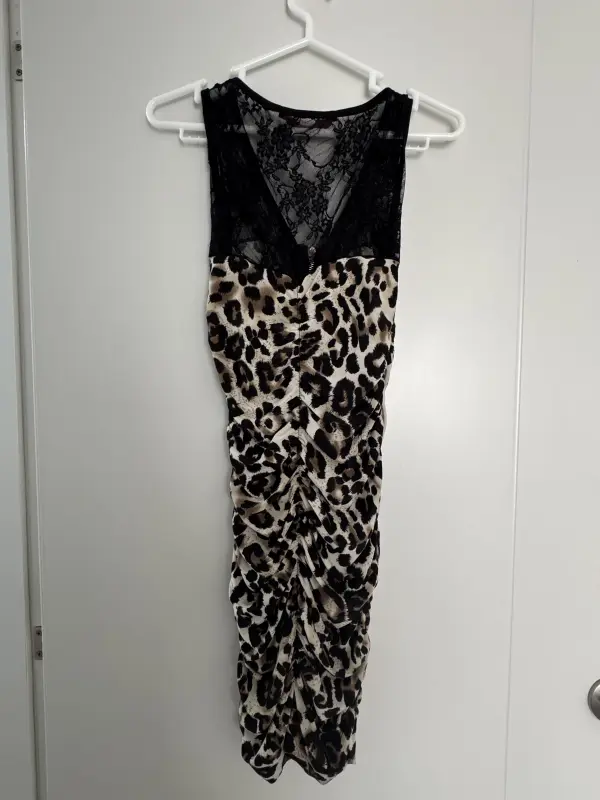 Vestido animal print talla S/M - Imagen 2