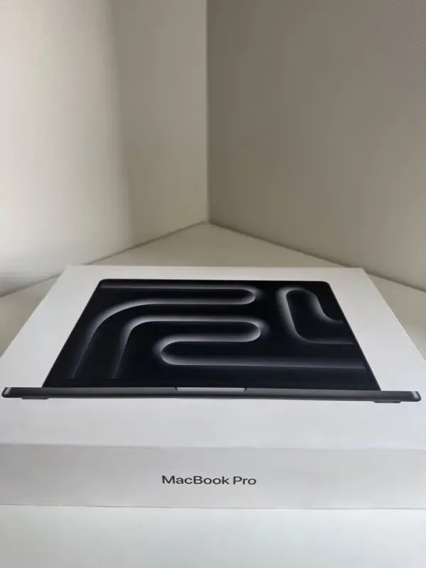 Macbook Pro 14 M4 Chip 16gb Ram 512gb SSD Apple - Imagen 4