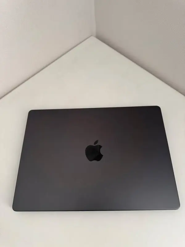 Macbook Pro 14 M4 Chip 16gb Ram 512gb SSD Apple - Imagen 2