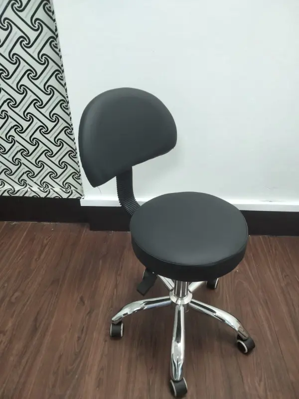 Taburete clínico cromado con respaldo - Salud y Belleza | Comprar Online Lima