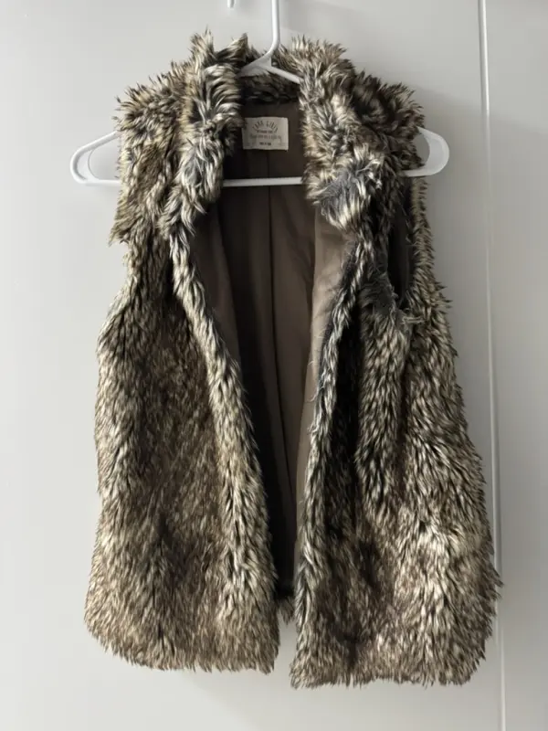 Chaleco de piel zara talla S/M - Chompas, Chalecos y Suéteres | Comprar Online Lima