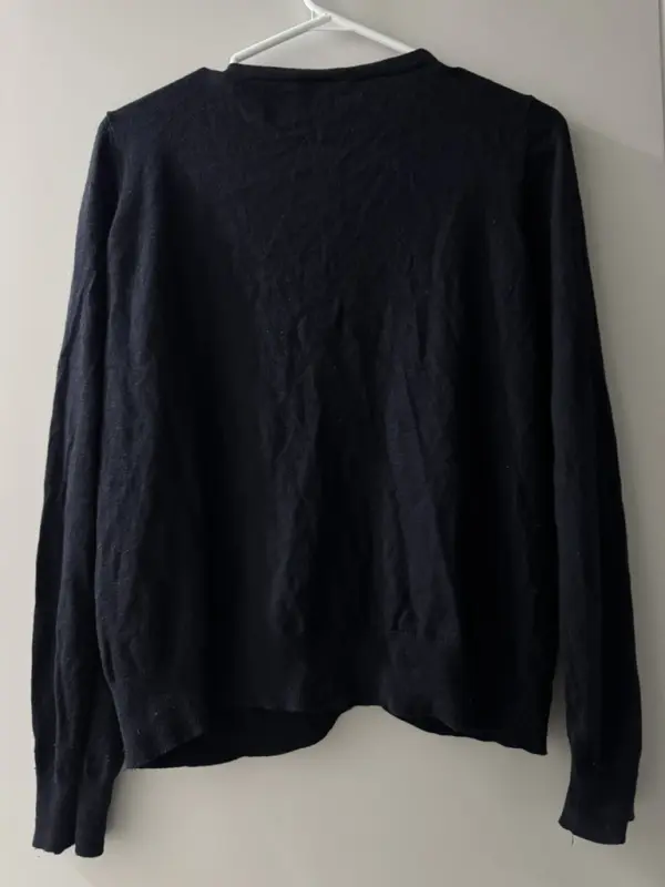 Chompa warehouse negra talla L - Imagen 2