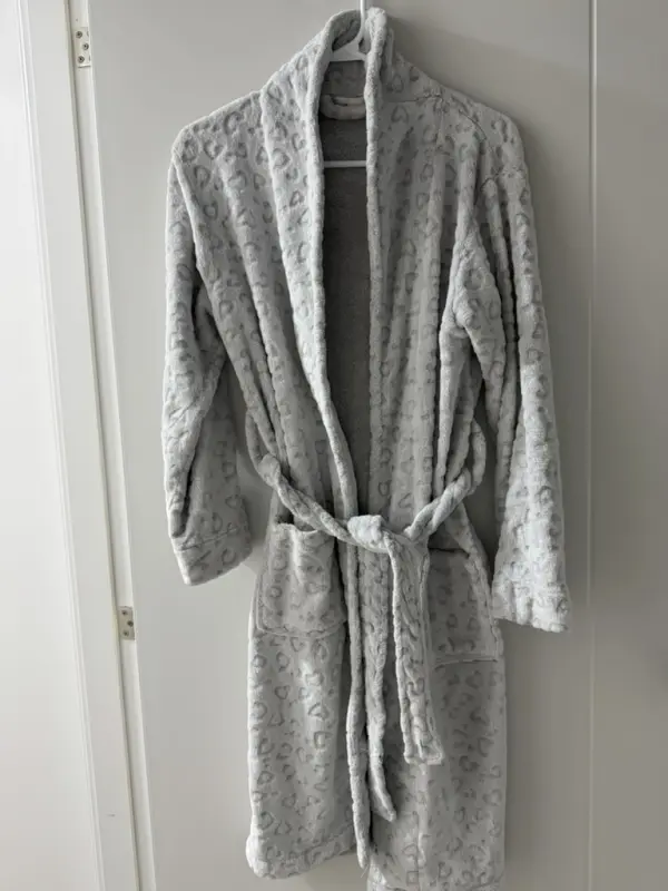 Bata gris animal print talla S/M - Poleras y Batas | Comprar Online Lima