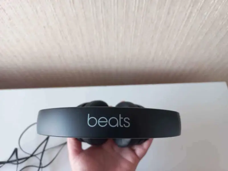 Audífonos  beats alámbricos nuevo color negro - Imagen 3