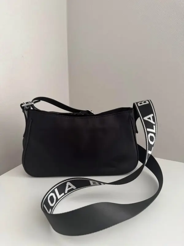 Cartera negra Bimba y Lola - Imagen 3