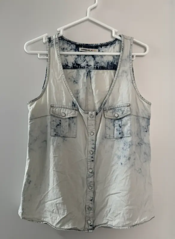 Blusa manga cero celeste y azul marca dunkelvolk talla M - Comprar en Lima Perú | Fancy Shops