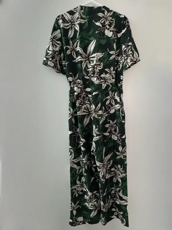 Enterizo verde estampado flores marca MANGO talla S - Imagen 2