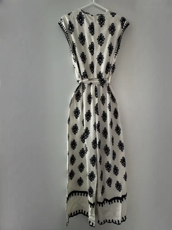 Enterizo estampado blanco y negro talla M - Imagen 2