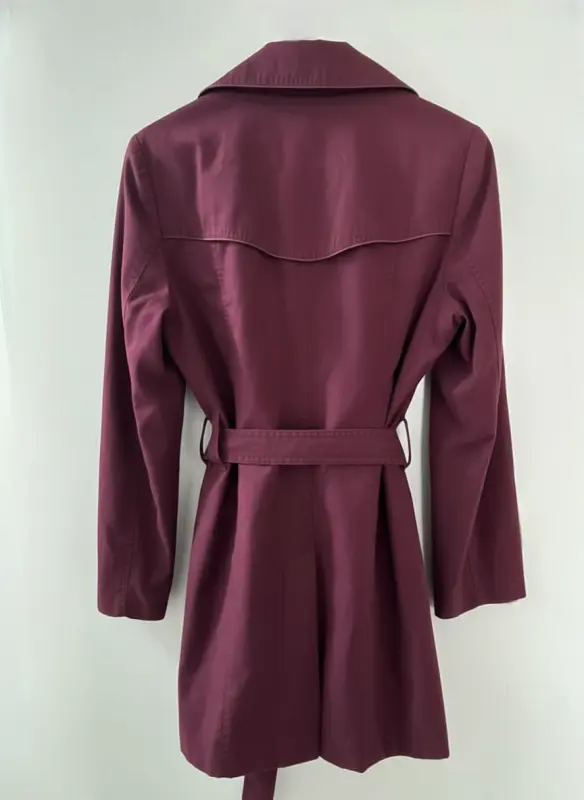 Gabardina guinda talla M - Imagen 2