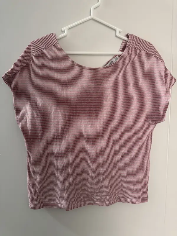 Polo manga corta a rayas rojo y blanco marca MANGO talla M - Polos | Comprar Online Lima