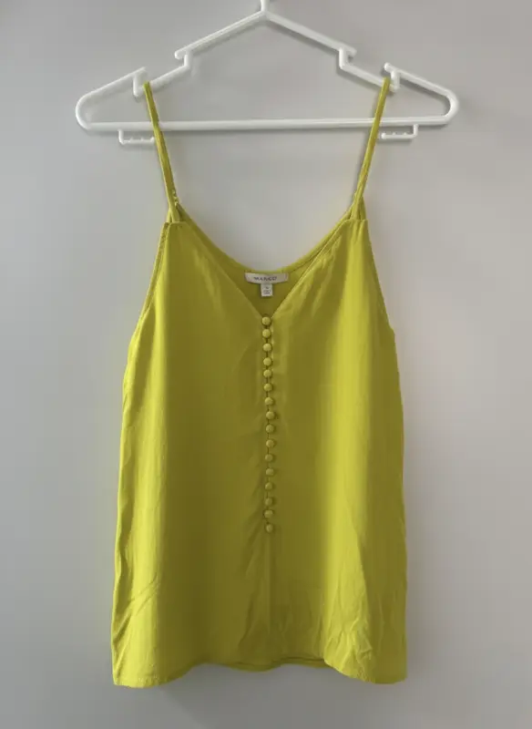 Blusa manga cero amarillo marca MANGO talla XS - Comprar en Lima Perú | Fancy Shops